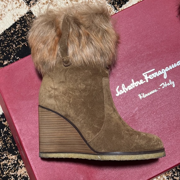 Ferragamo Sondrio Cigar Suede Wedge Boots 8 B - Picture 2 of 7